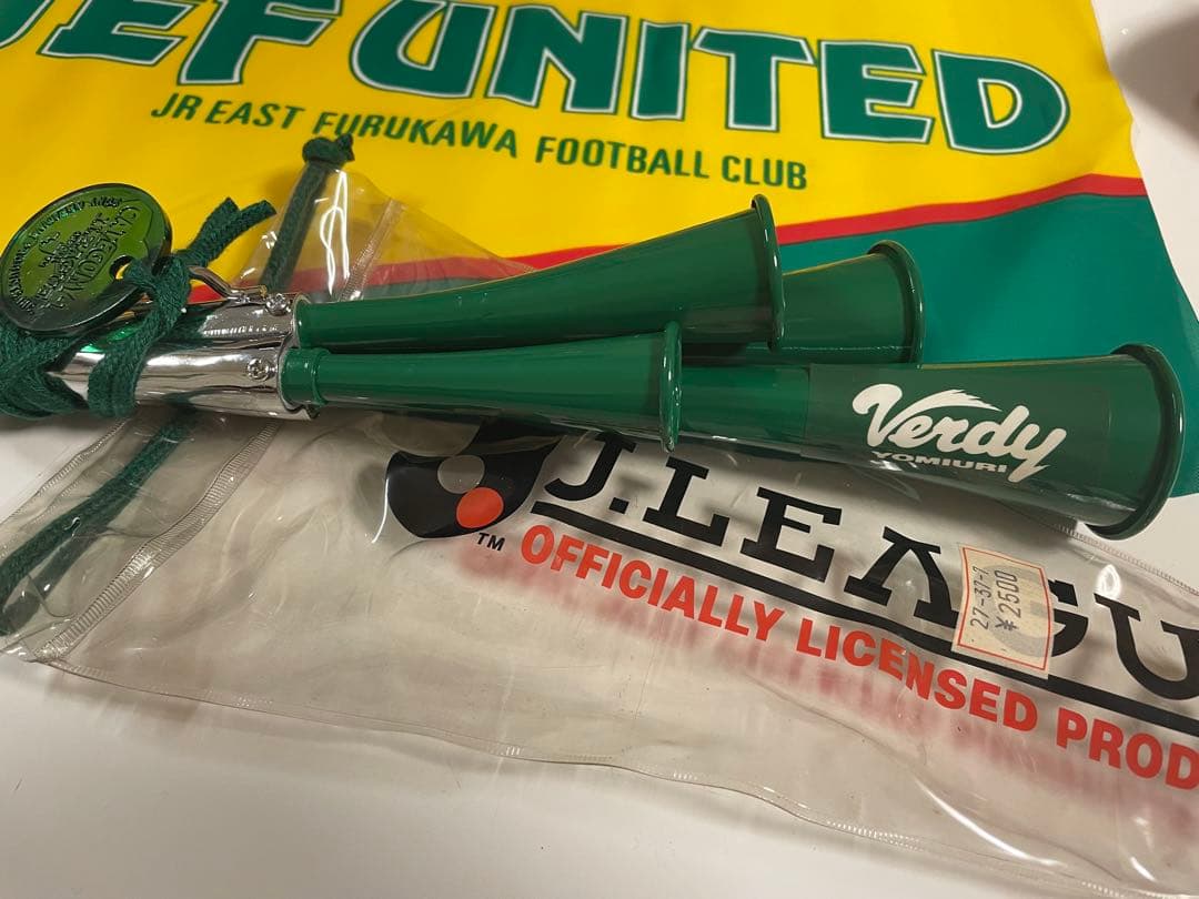 希少・初代】ジェフユナイテッド市原 応援笛＆旗セット Jリーグ開幕期