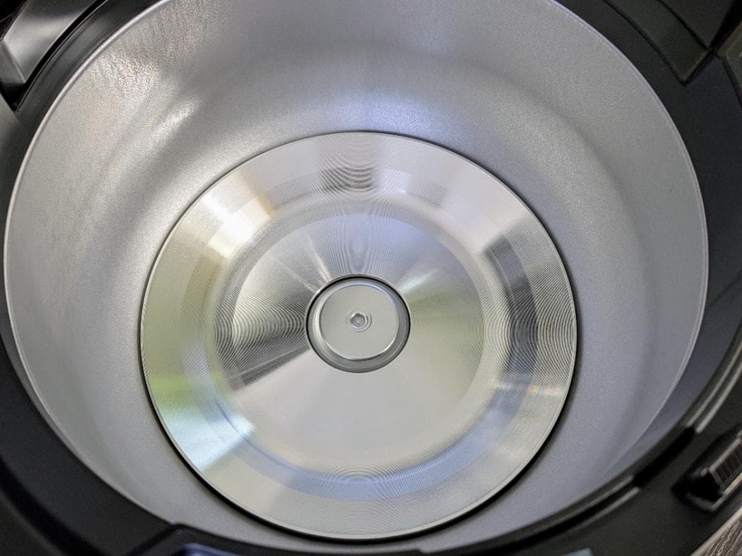 2023 ヘルシオ ホットクック 2.4L KN-HW24G 展示品 通電確認済