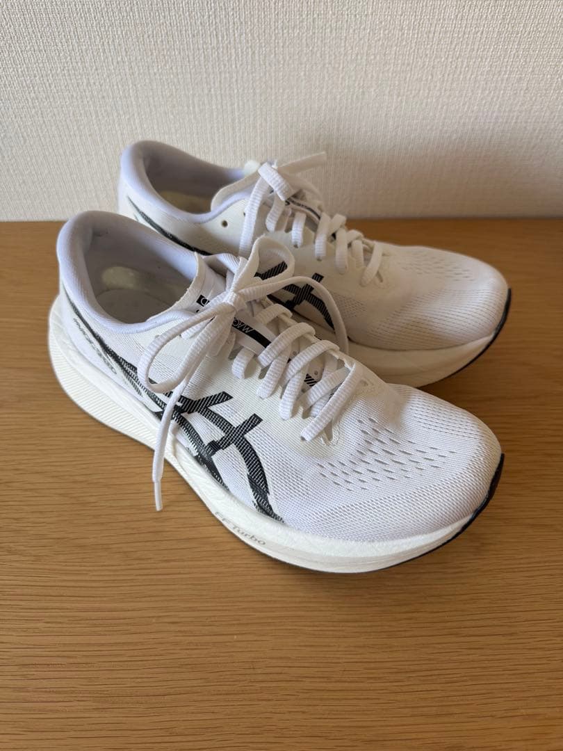 スパイク・シューズ ASICS magic speed 4 / 23.5cm