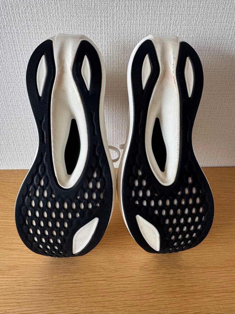 スパイク・シューズ ASICS magic speed 4 / 23.5cm