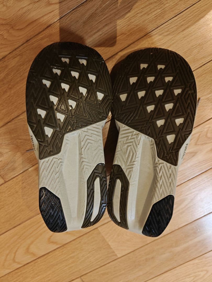 専用です☆ ニューバランス フューエルセル レベルv5 27.5cm