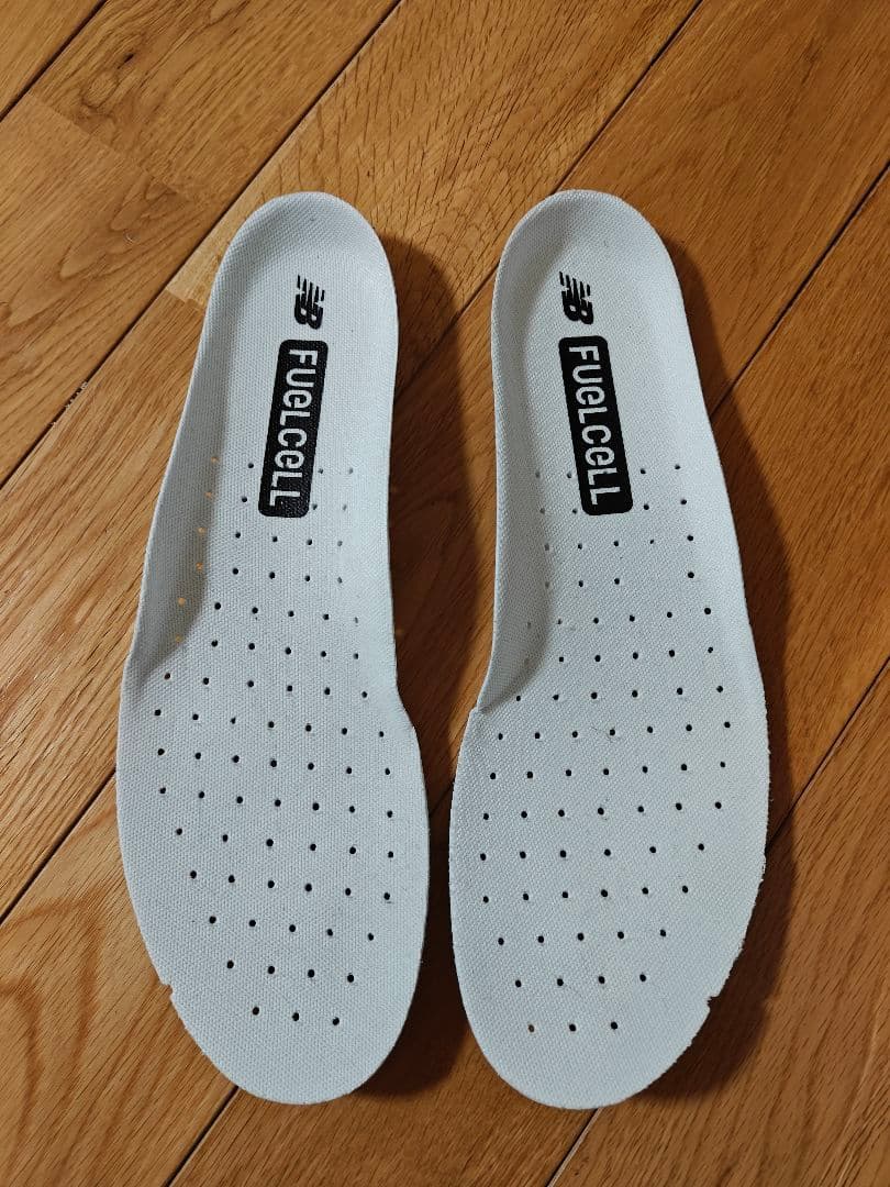 専用です☆ ニューバランス フューエルセル レベルv5 27.5cm