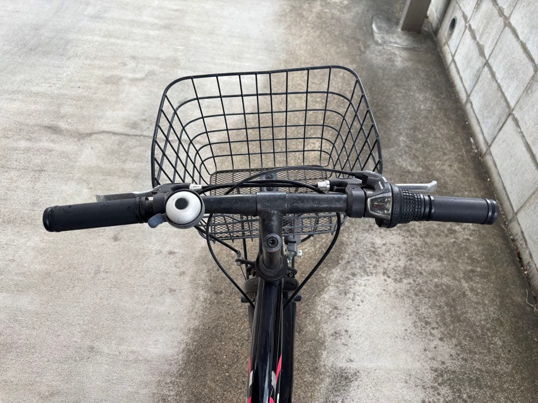 引取り限定キッズサイクル ブラック バスケット付き24インチ