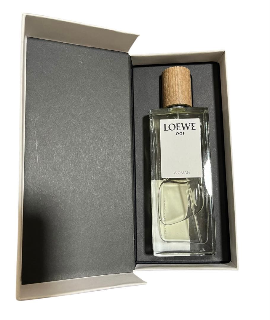 LOEWE 香水 001 WOMAN 50ml - メルカリ