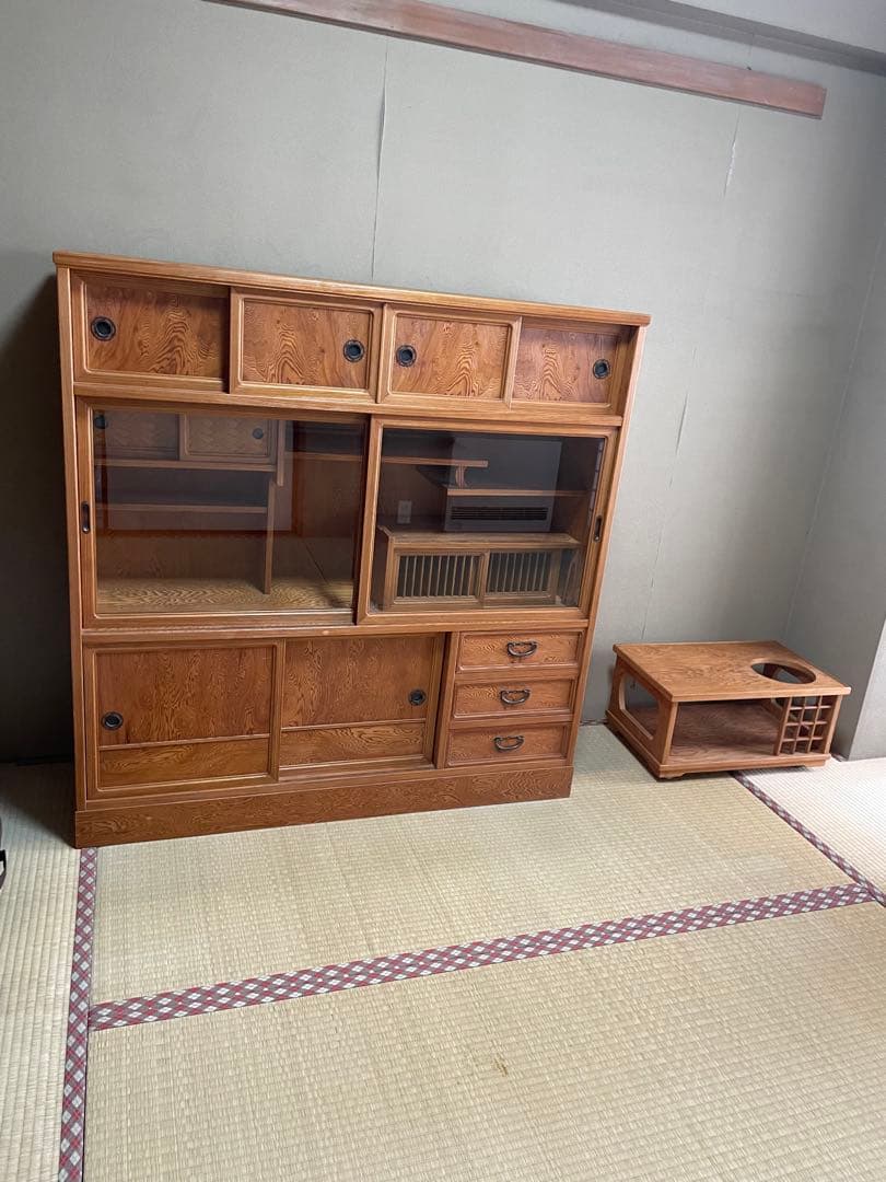 屋久杉茶箪笥　ポット置き付き 屋久杉茶箪笥 ポット置き付き 屋久杉茶箪笥 ポット置き付き 屋久杉