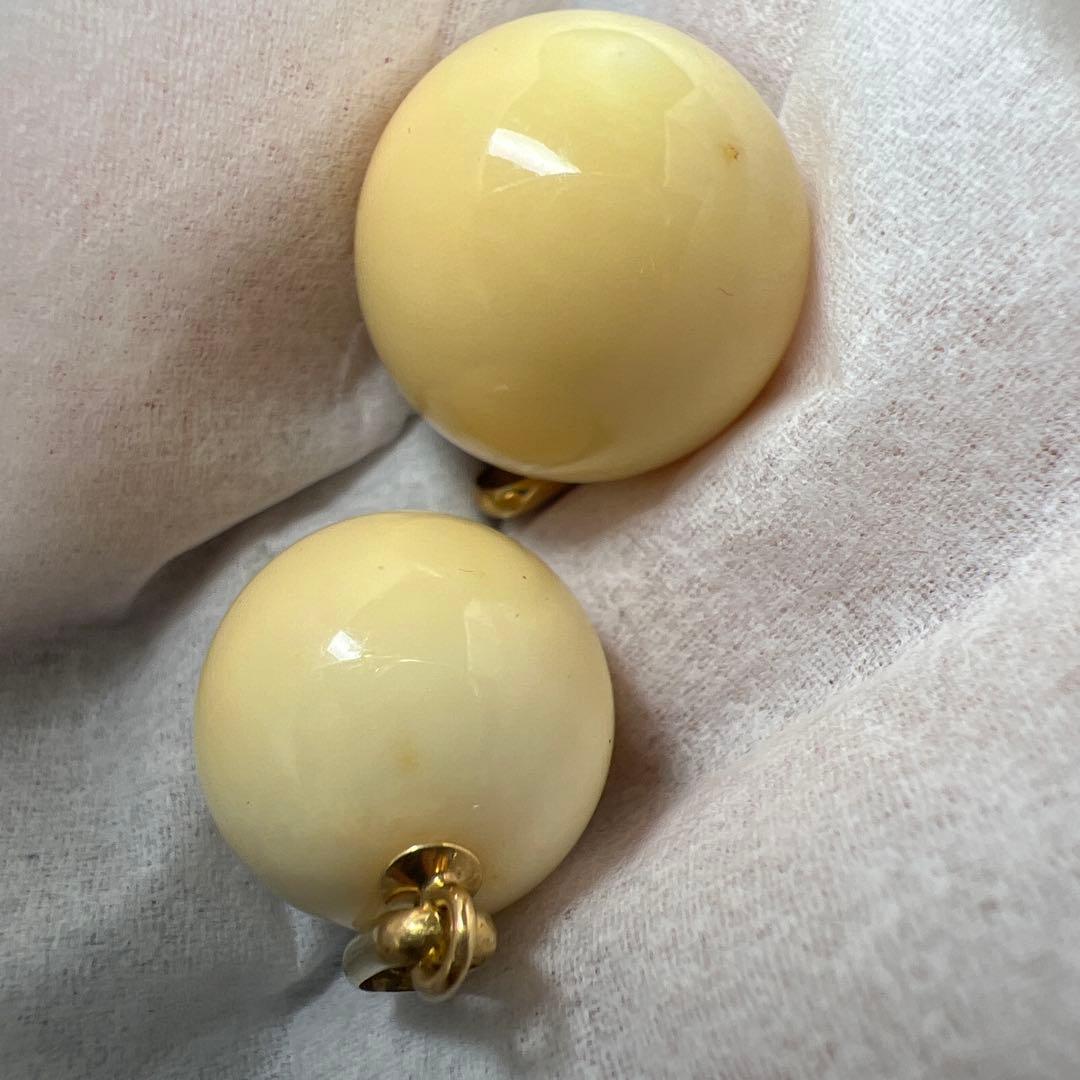 本抹香鯨歯　K18 玉　ネックレストップ　２点　7.9g 直径15.7/13.8