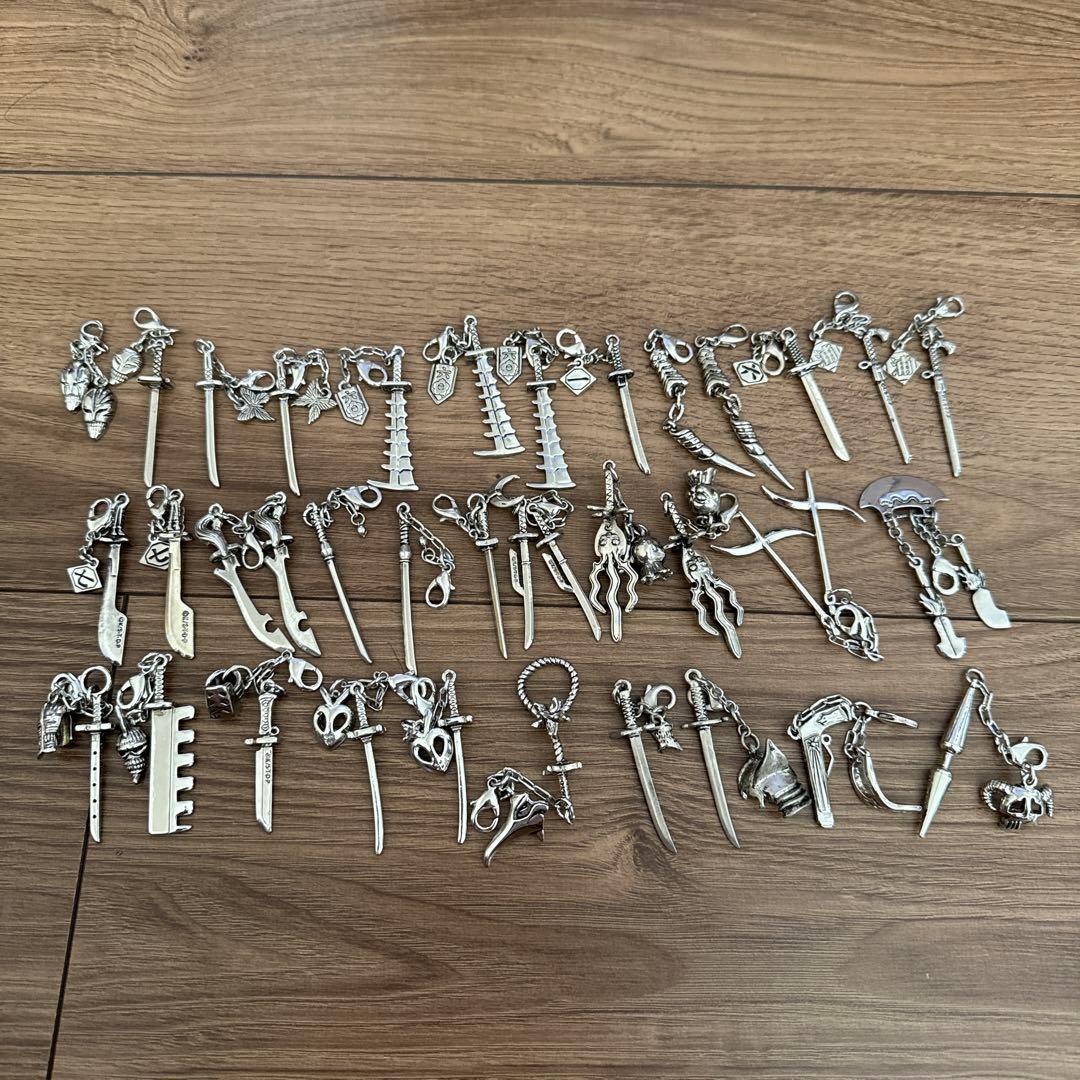 BLEACH 斬魄刀チャーム セット - メルカリ