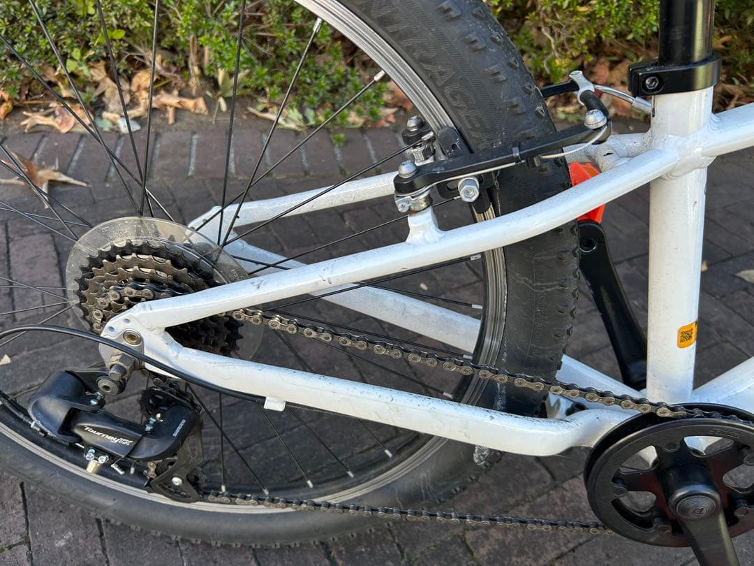 直接引き取り限定】Trek 24インチ キッズバイク 前面バスケット付き