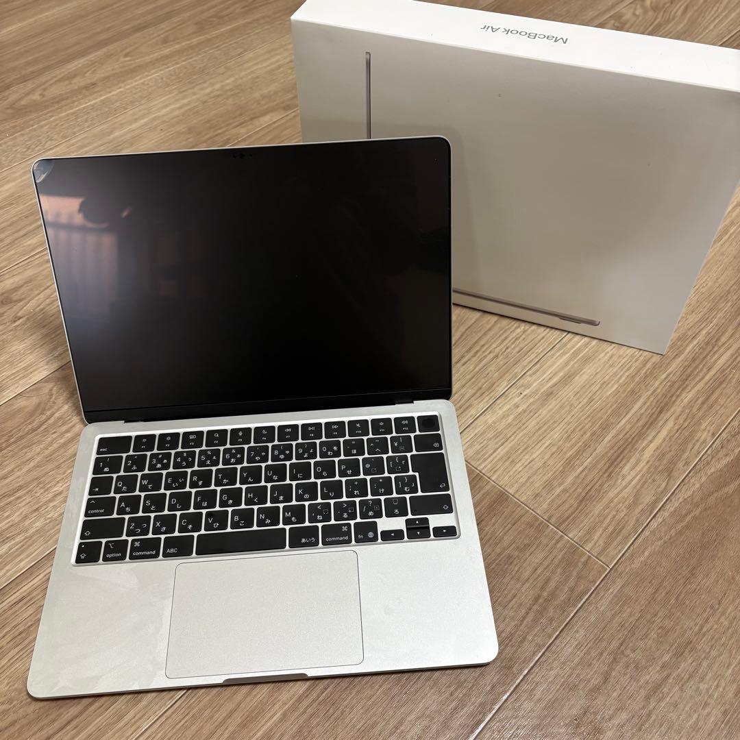 MacBook Air 13インチM4チップ　16GBメモリ256GBストレージ MacBook Air、13インチ、M4チップ、10コアCPU、8コアGPU、ミッドナイト