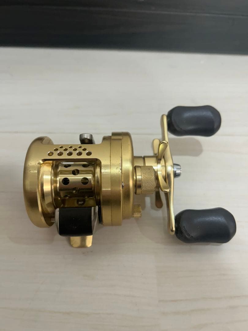 シマノ 01 カルカッタコンクエスト 50 シマノ(SHIMANO) カルカッタ CONQUEST(コンクエスト)50 015815