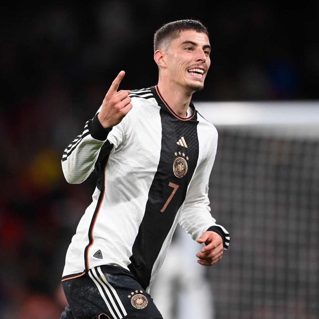 カイハヴァーツ選手 ドイツ代表 2022年 ホームユニフォーム Lサイズ