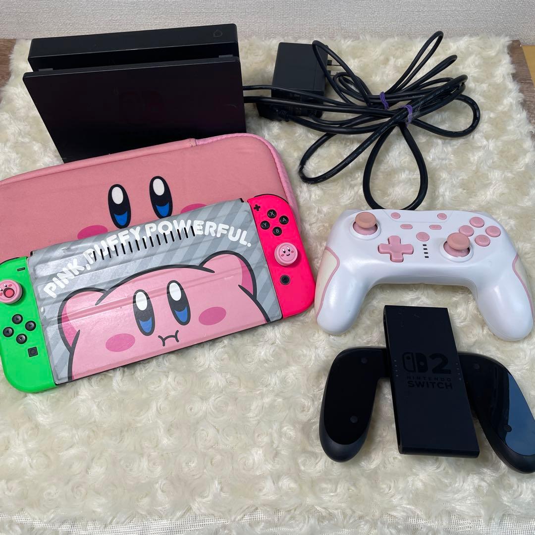 Nintendo Switch本体　星のカービィーケース付き Amazon.co.jp: 【任天堂ライセンス商品】星のカービィ きせかえカバー