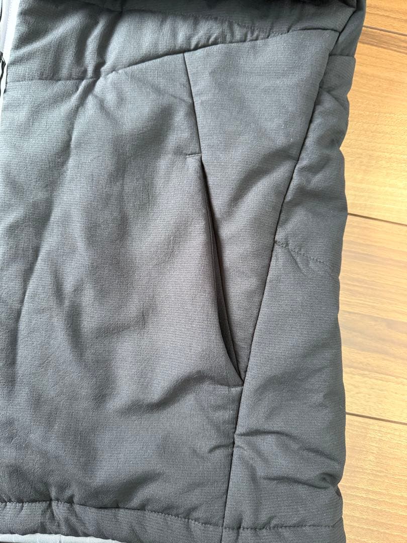 《Lサイズ》　オークリー　ゴルフウェア　ブルゾン