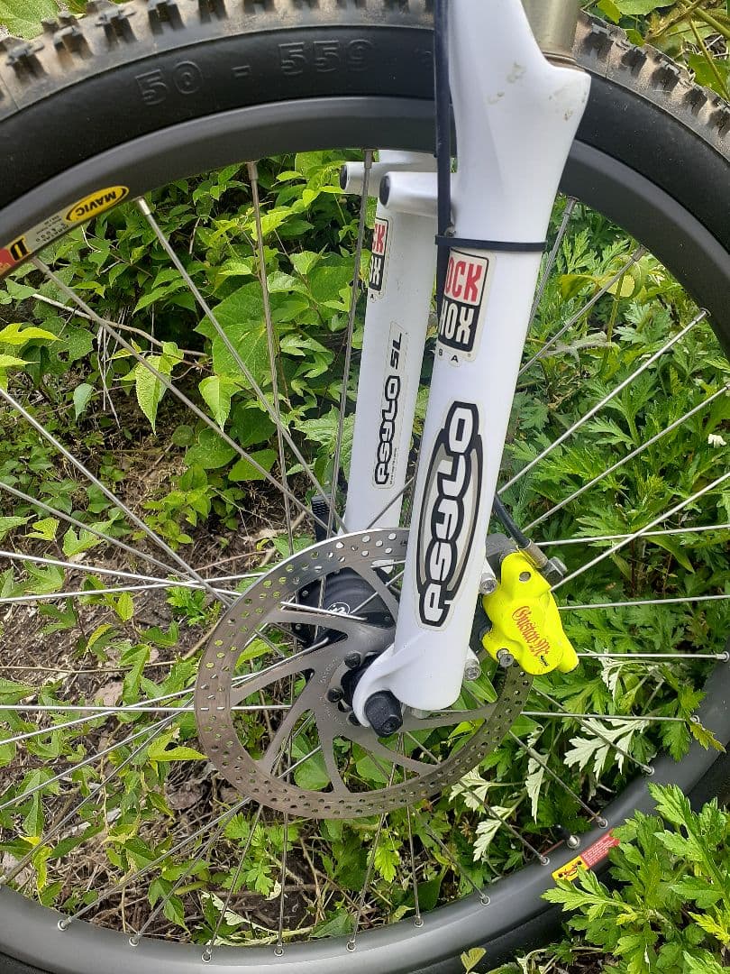 MTB フレームからの組み立て、完成品