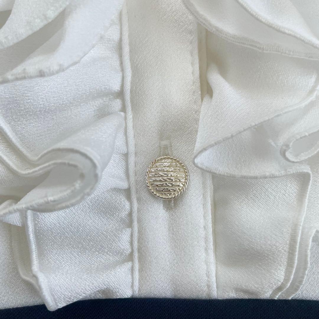 極美品 現行✨ケイミー 通年素材 サテンフリルワンピース ストレッチサテン