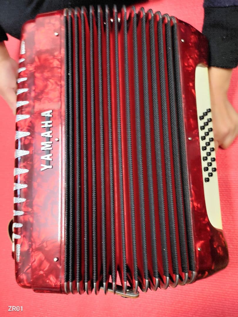 YAMAHA アコーディオン 赤 マーブル模様 マーブル模様 アコーディオン