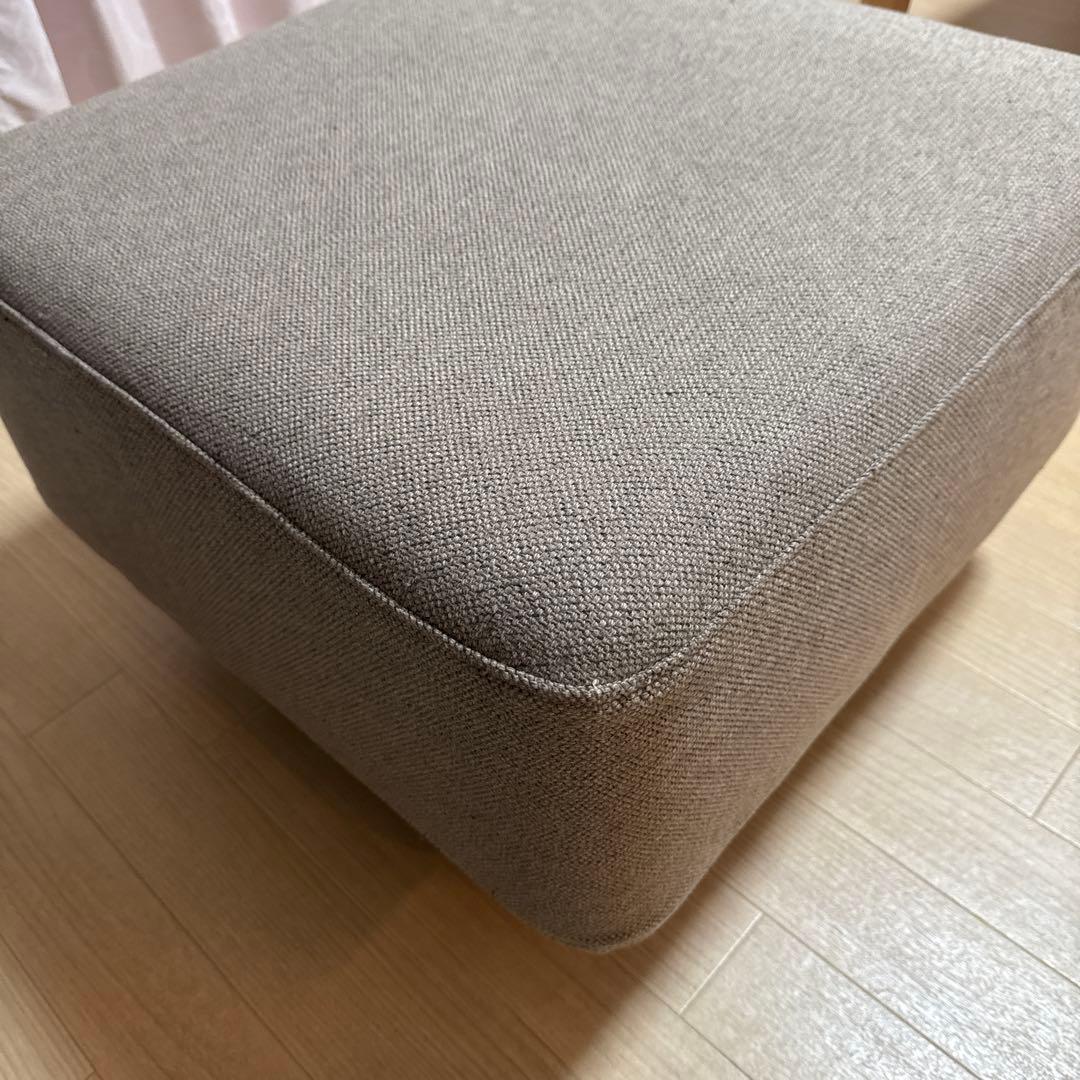 無印 オットマン本体木製脚付き - メルカリ