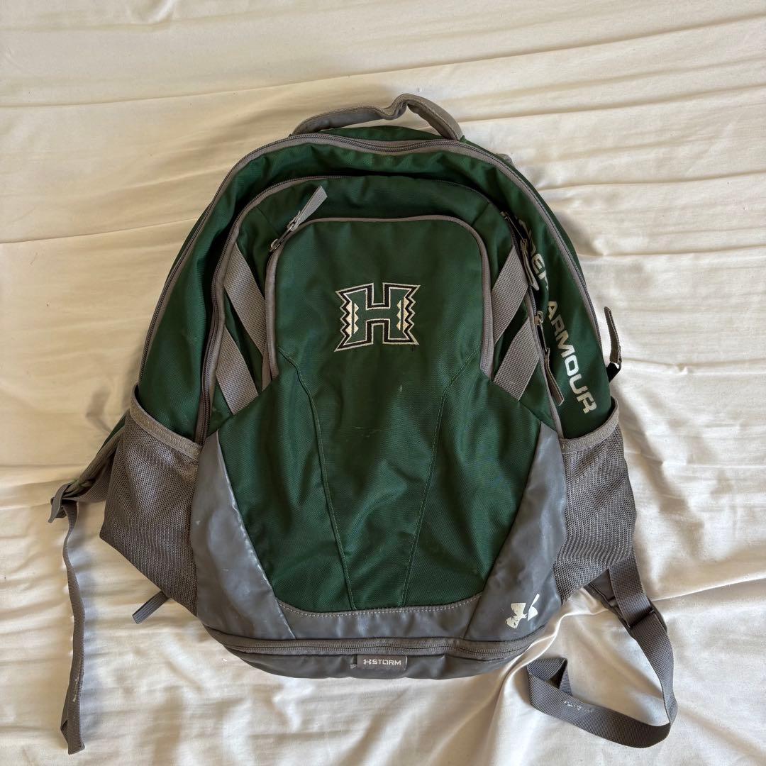 ハワイ大学 アンダーアーマー リュック - メルカリ