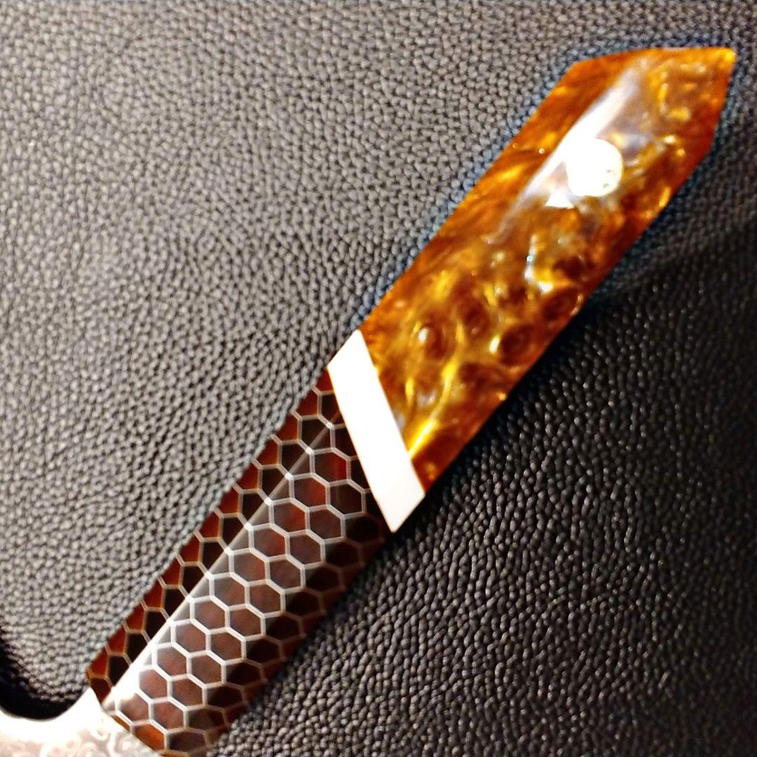 《新作》　V金10号　ダマスカス包丁　ハニカム模様・琥珀柄　剣型　牛刀　三徳