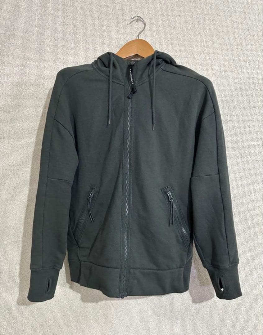 C.P.Company パーカー