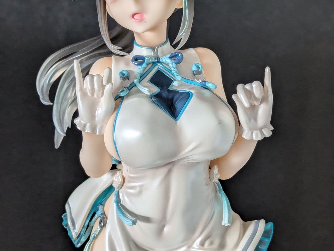 ポニーテールの女の子：チーパオ フィギュア 1/6スケール