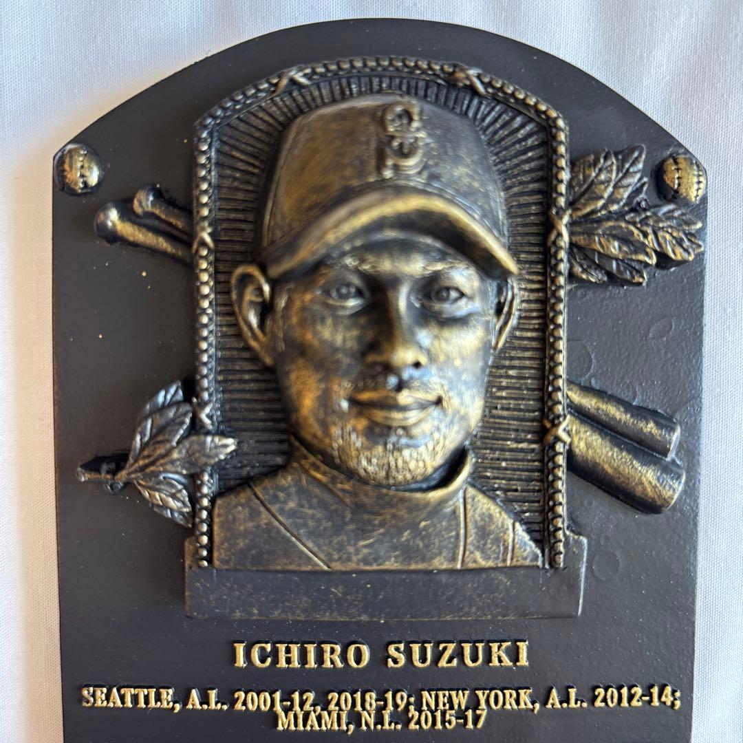 イチロー MLB殿堂入り彫刻プラーク 盾 記念品 - メルカリ