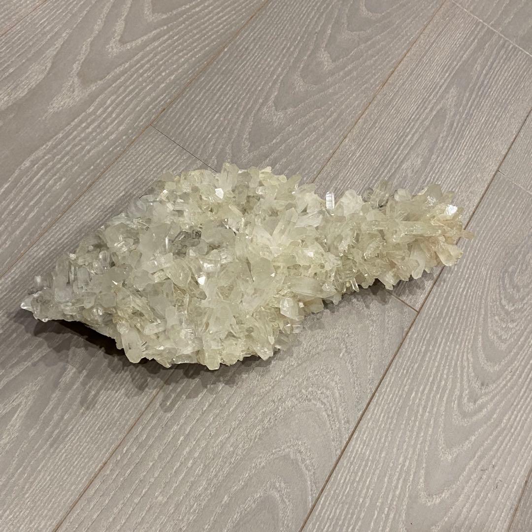 希少VEDA ヒマラヤ カンチェンジュンガ水晶 BIGクラスター - メルカリ