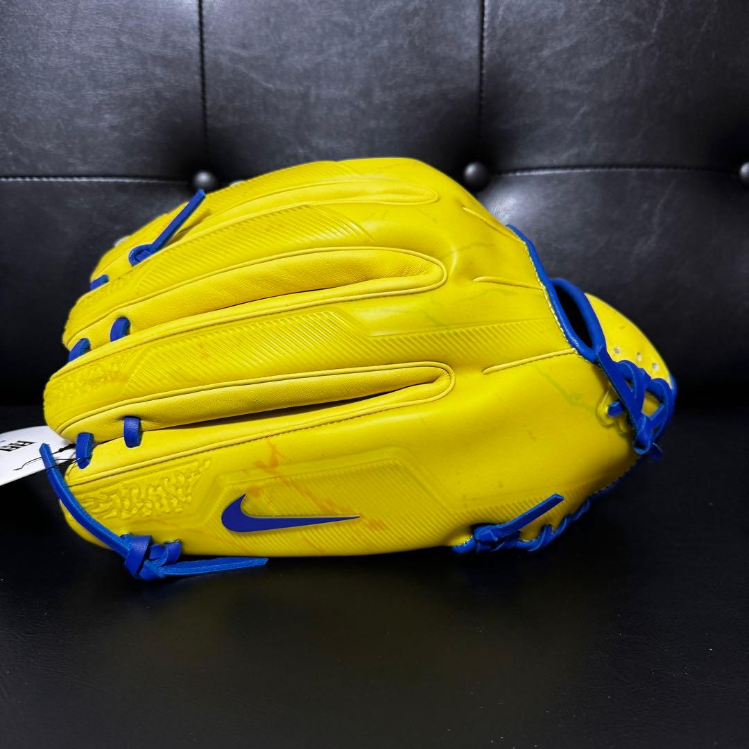 NIKE Vapor Elite アクーニャJr モデル イエロー グローブ