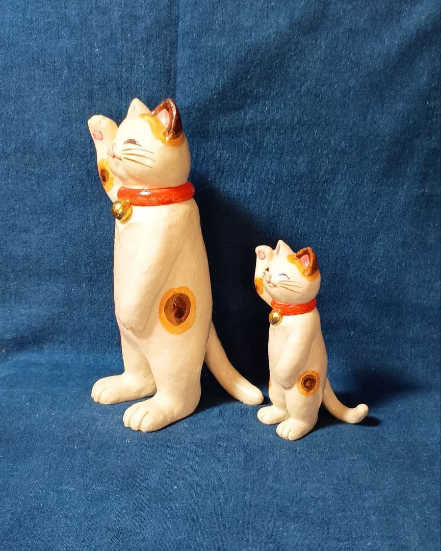 招き猫 右手上げ立ち招き猫陶器製大小 山崎清孝作品 新品長期保存品