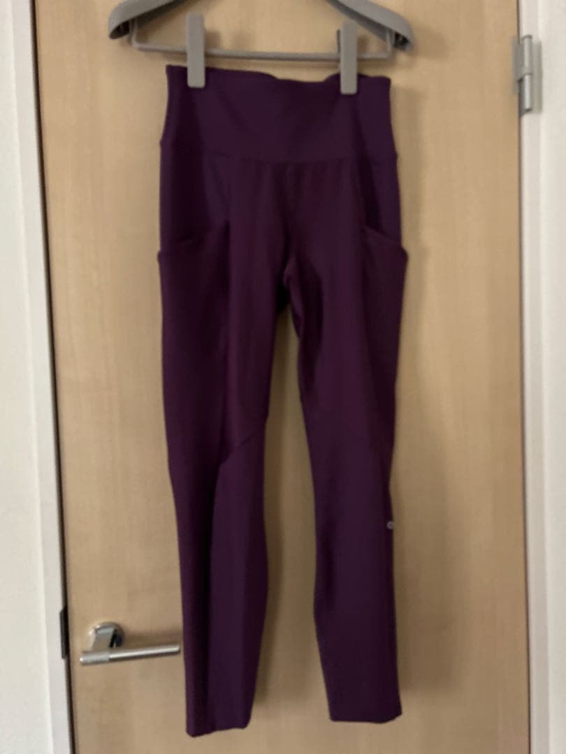 最終値下 alo スポーツブラとレギンスセット 紫 Mサイズ ヨガウェア