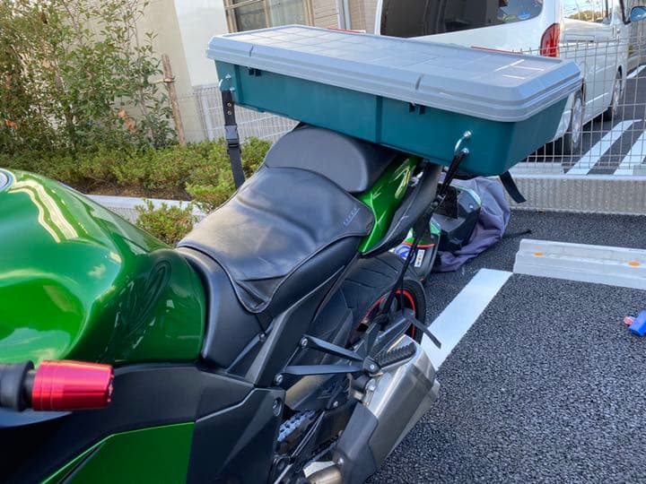 薄型シートボックス シートバッグの垂れ下がり防止 シートバッグの荷