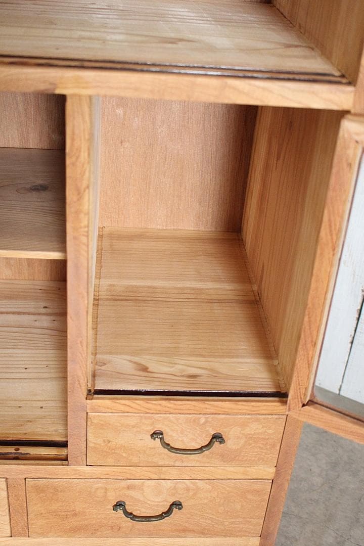 古い木枠のガラス戸棚 木製引き出し6杯 食器棚 本棚 キャビネット 古