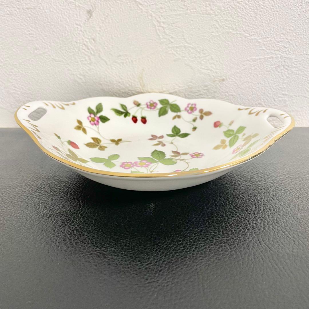 WEDGWOOD ウェッジウッド ワイルドストロベリー 中皿+ウィンザートレイ