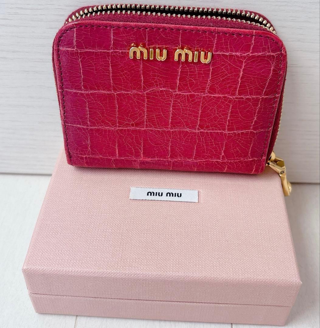 ☆ミュウミュウ☆MIU MIU☆ケース☆レザー☆ミニ財布☆ピンク☆ 楽天市場】MIUMIU ミュウミュウ 三つ折り財布 MATELASSE マテラッセ