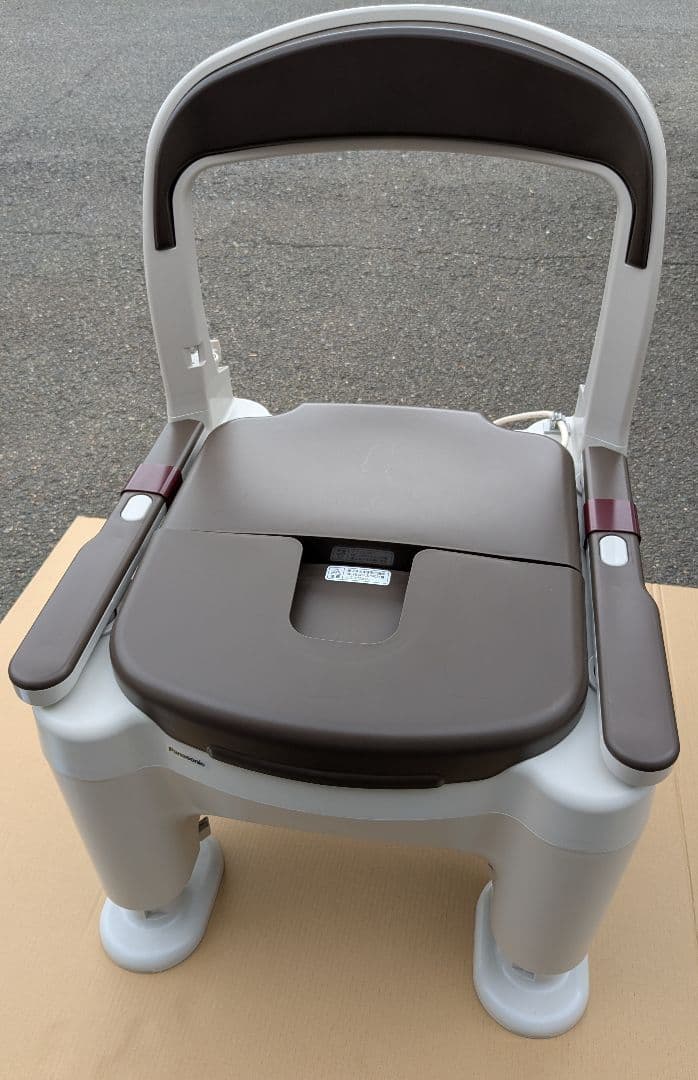 パナソニック PN-L30213 ラフィーネ ポータブルトイレ 介護用 パナソニック PN-L30213 ラフィーネ ポータブルトイレ 介護用