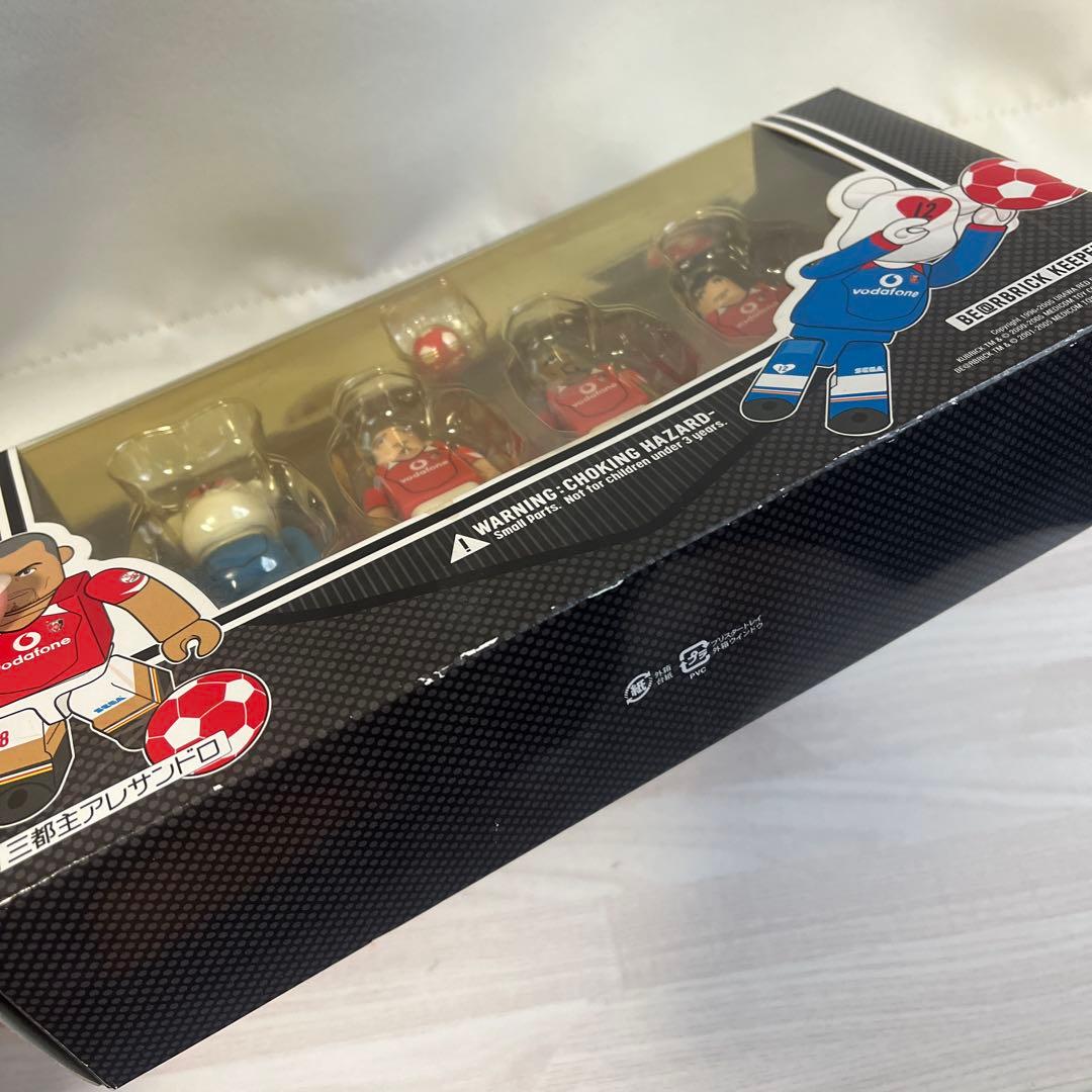 浦和レッズ '05 MEDICOMTOY BE@RBRICK/KUBRICK - メルカリ