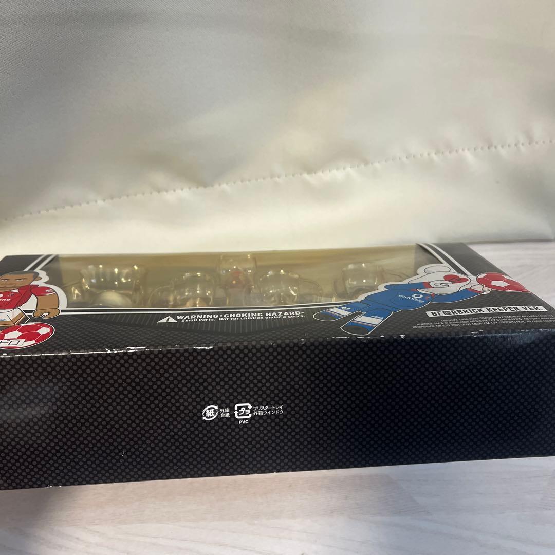 浦和レッズ '05 MEDICOMTOY BE@RBRICK/KUBRICK - メルカリ