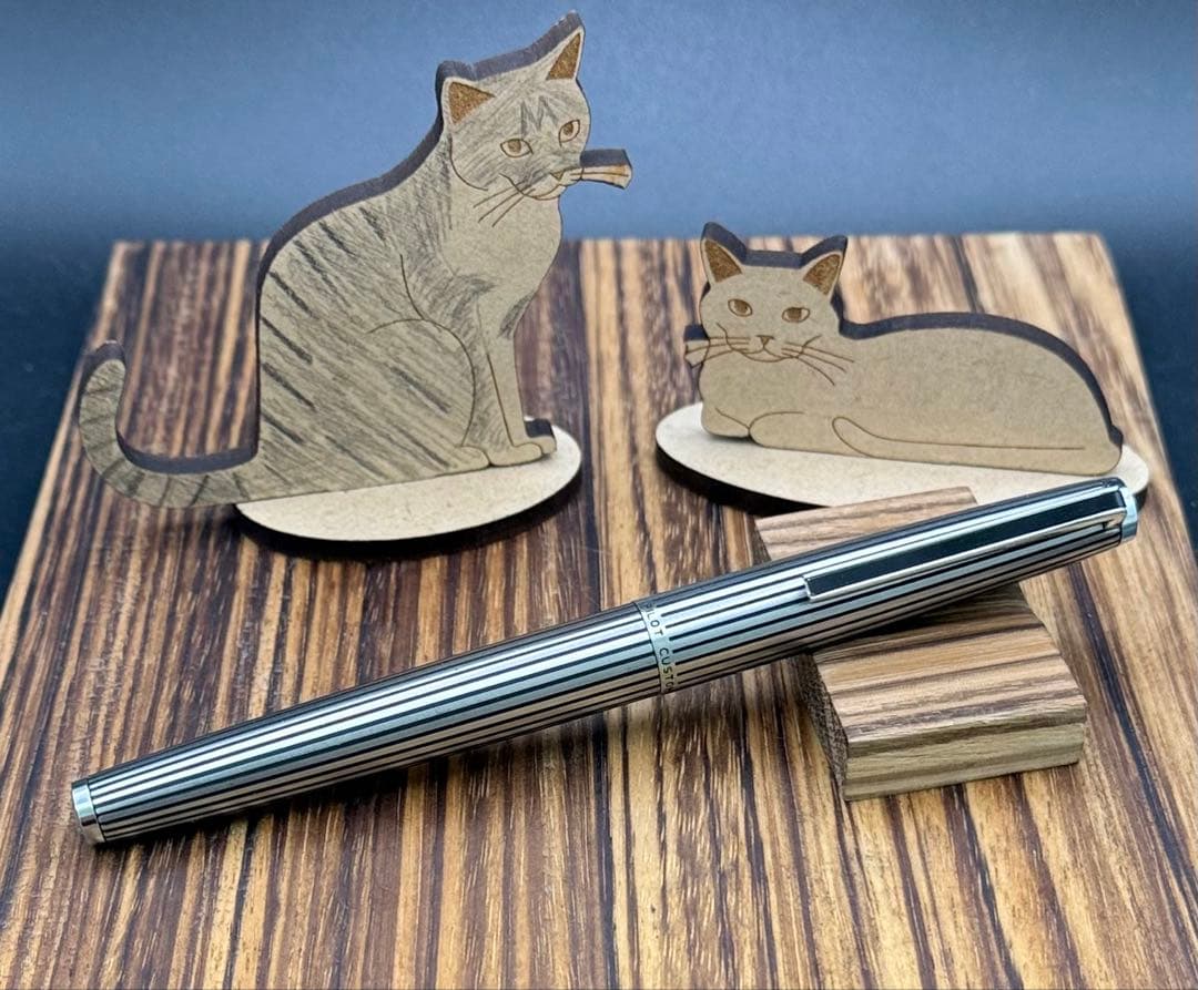 新品 こぶた工房 サイアミーズローズウッドマイクロカーリー金金具