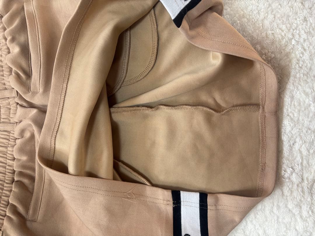 ベージュ フード付きスウェットゴルフセットアップ - レディースウェア