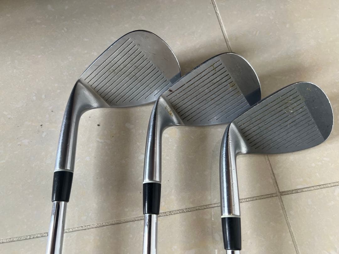 ブリーフィングbriefingゴルフバッグ オリーブ ドライバーなどのクラブ一式