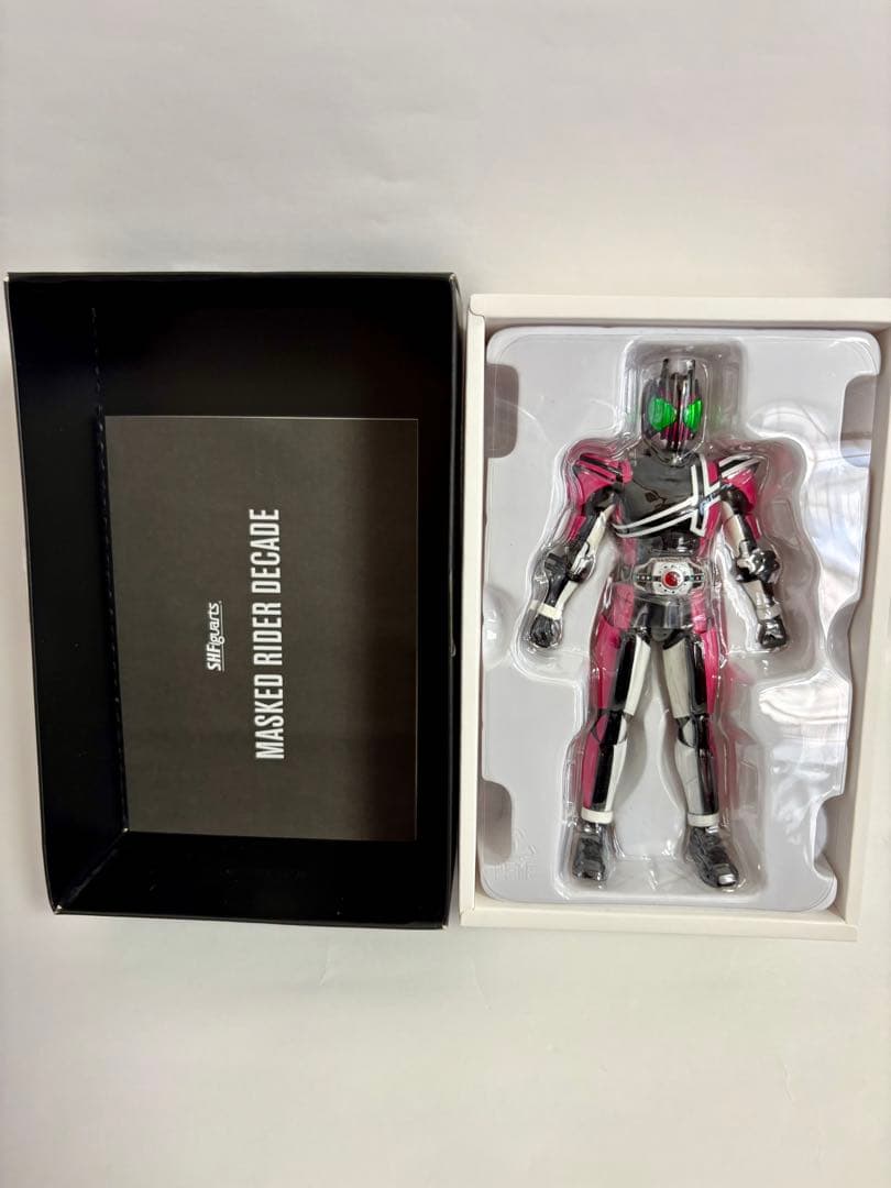 S.H.Figuarts 真骨彫仮面ライダーデイケイド ネオディケイドライバー
