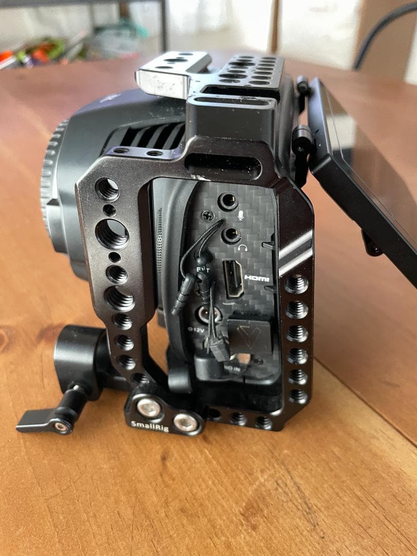 希少BMPCC6K TITLA モニターフリップver - メルカリ