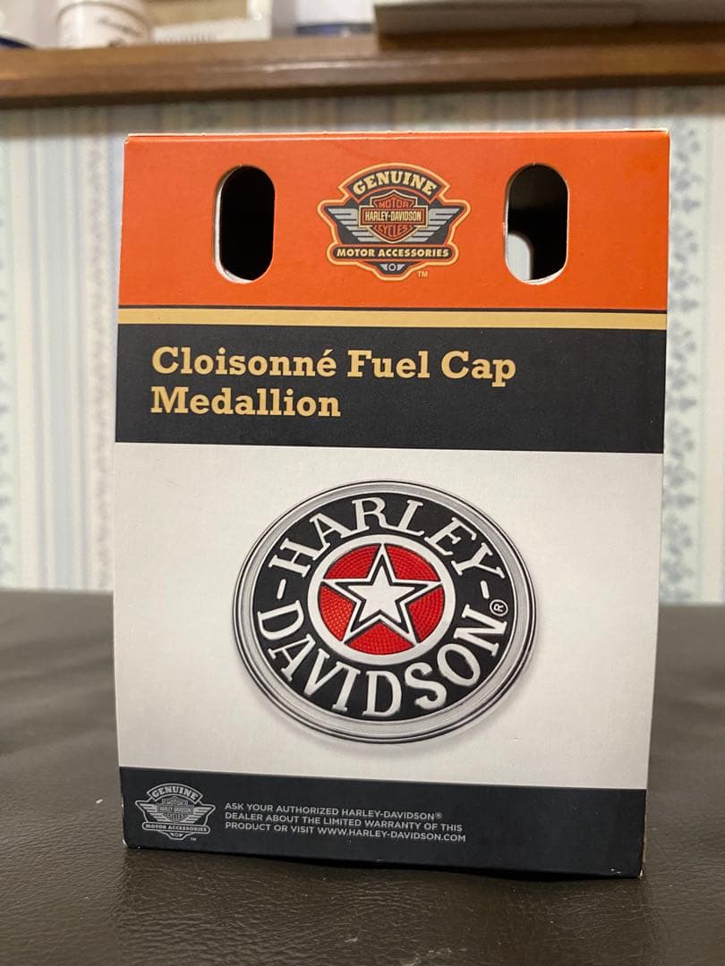 ハーレー純正タンクキャップ メダリオン 七宝焼き - メルカリ