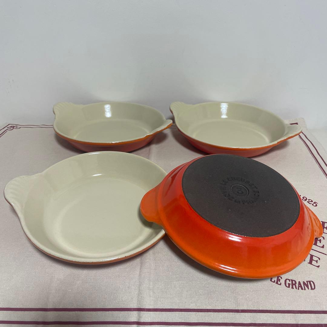 《美品》レア!!ルクルーゼ 4個セット ミニ鍋 ラウンド シャローキャセロール