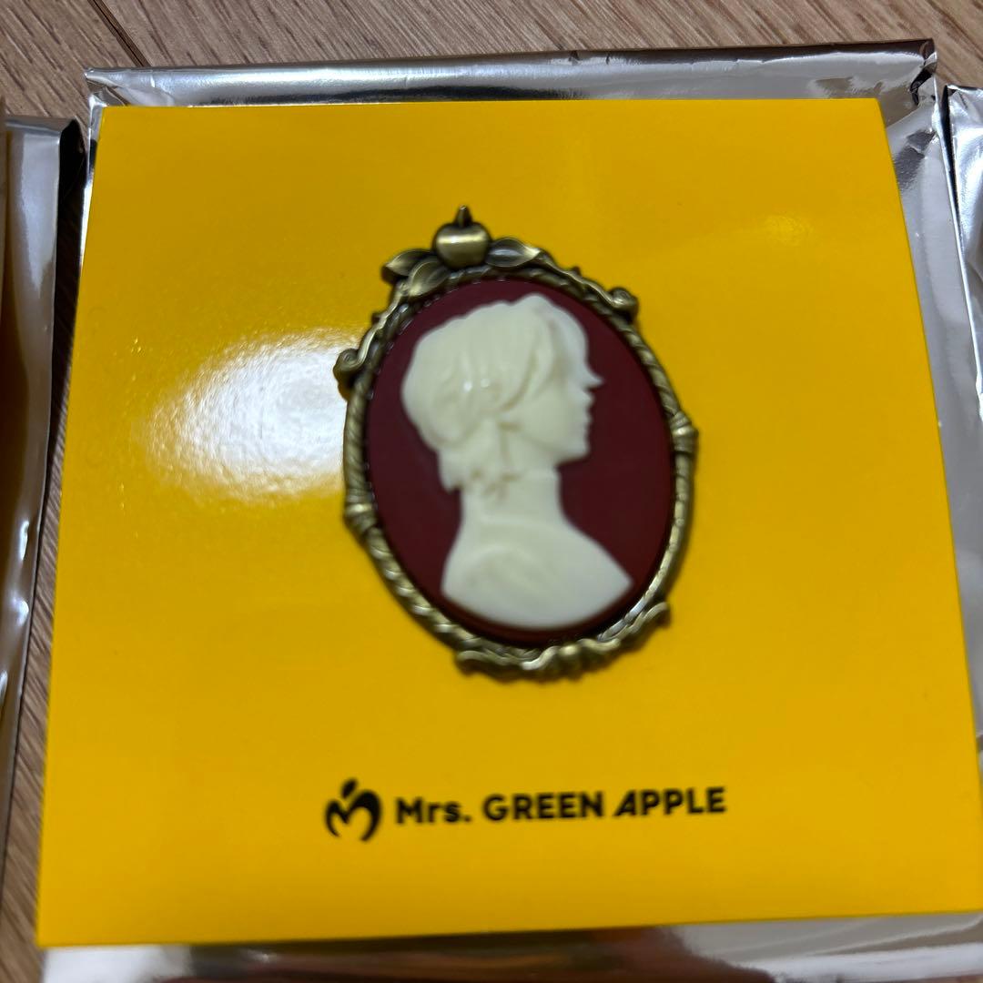 ミセス Mrs. GREEN APPLE バベルの塔 カメオピンズ 3種 - メルカリ
