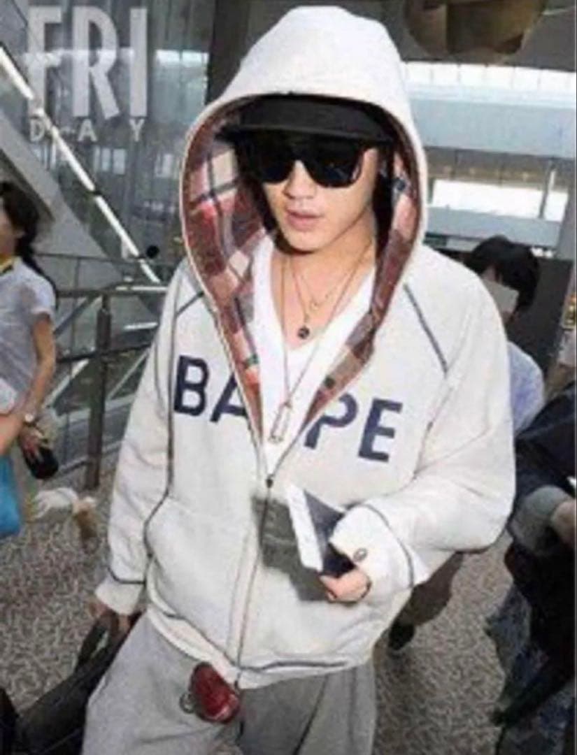 A BATHING APE ラブジェネチェック柄 パーカー 赤西仁さん - メルカリ