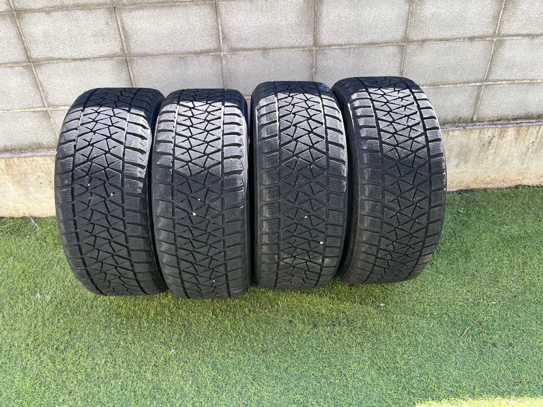 値下げ】カールソン1/16 RS 285/50-20スタッドレス 4本セット - メルカリ