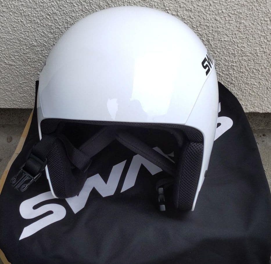 新品未使用保管品 SWANS スワンズ FIS 対応ヘルメット