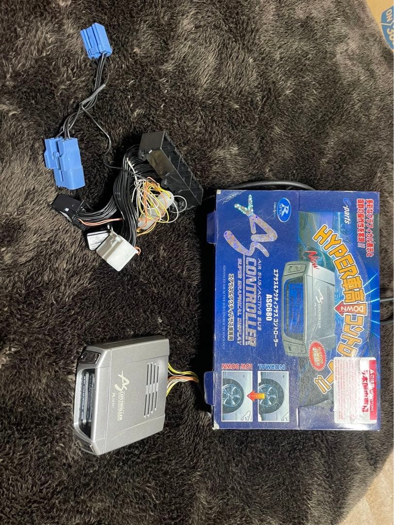 30セルシオ後期 エアサスコントローラー