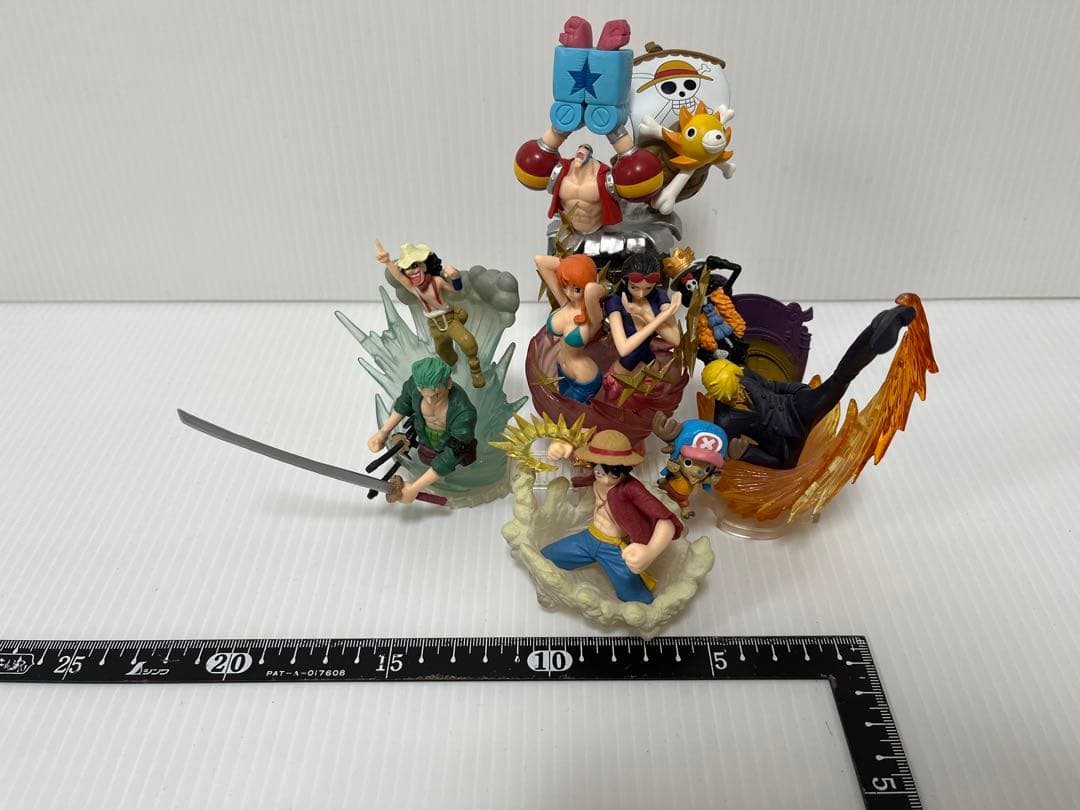 ワンピース フィギュア全5体セット組合せ1体モノ - メルカリ